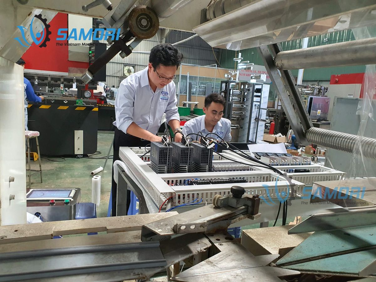 Samori sở hữu đôi ngũ kỹ sư chuyên nghiệp, tay nghề cao