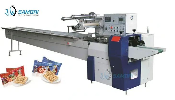Mẫu máy đóng gói mì tôm kết hợp băng tải tiện dụng